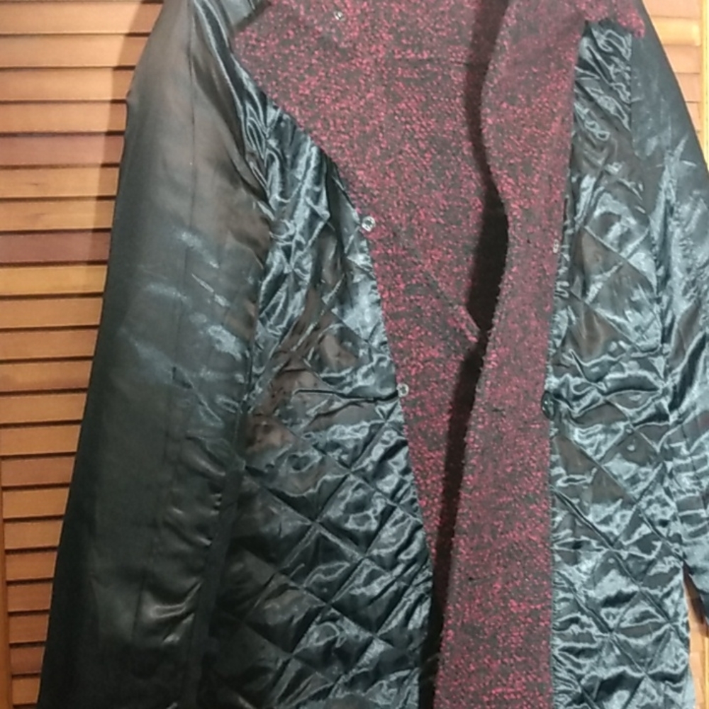 Red/Black Double-Breasted Teed coat Size Medium With Removable Hood - Picture 6 of 7